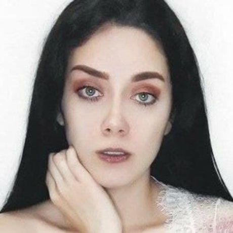 Mika Janneth naked actress photo