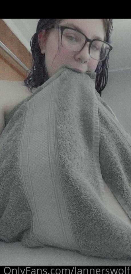 lannerswolf star pretty pics