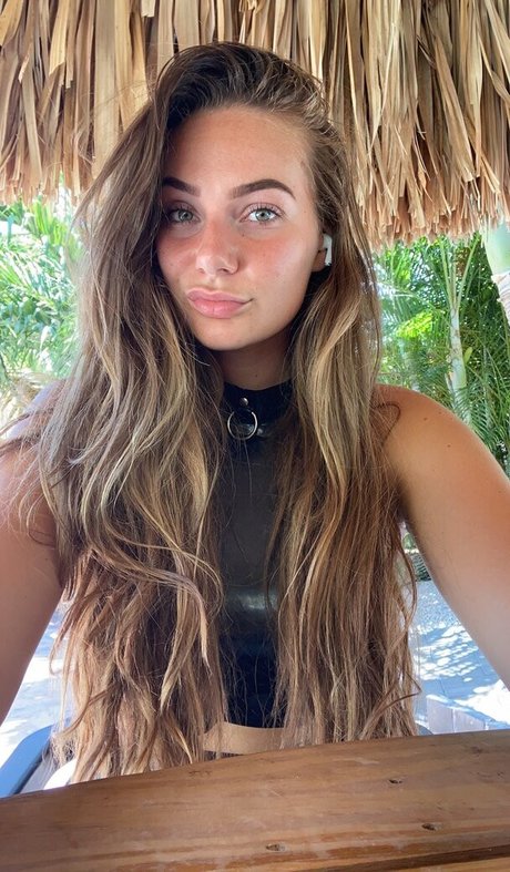 xamazoneve pornstar high quality images