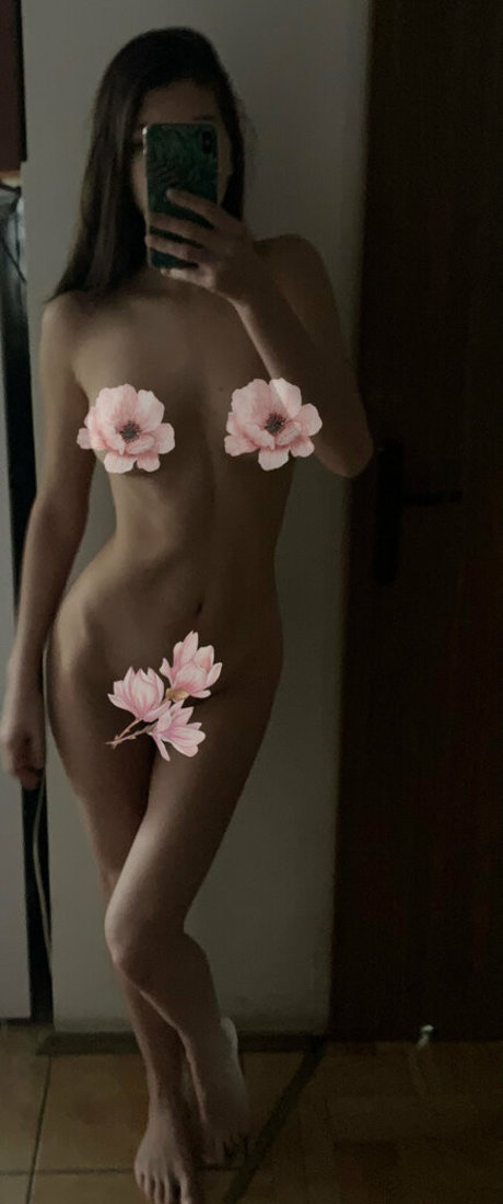 annie so sweet perfect actress pictures