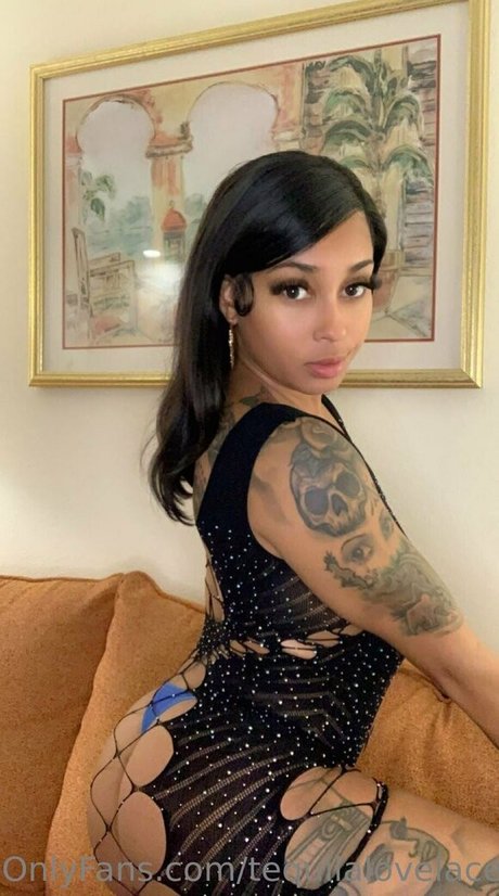 tequilalovelace sex model photos