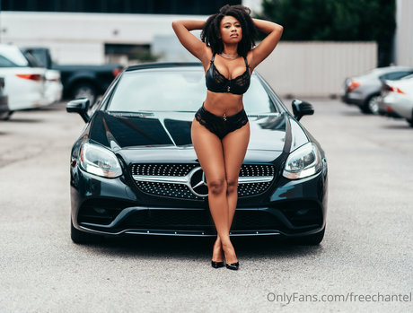 freechantel best model picture