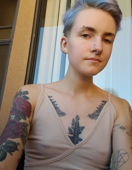 onlyfaery pornstar hot img