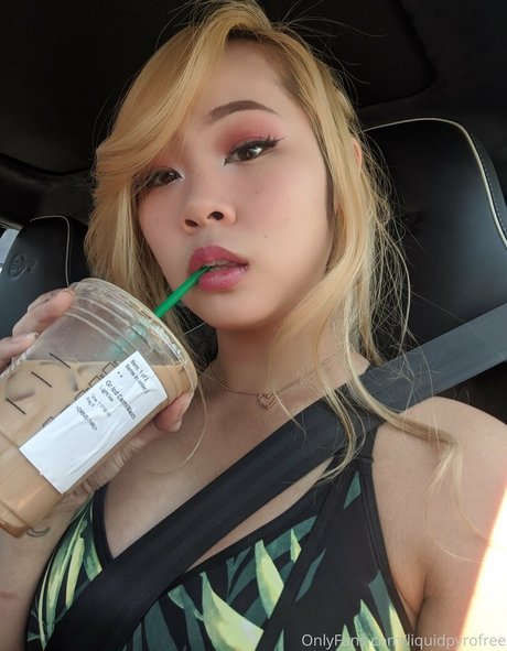 freejolene naked model archive