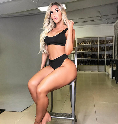 Claudia Sampedro xxx model picture