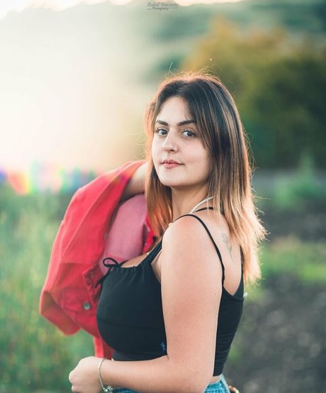 Noam L erotic model photos