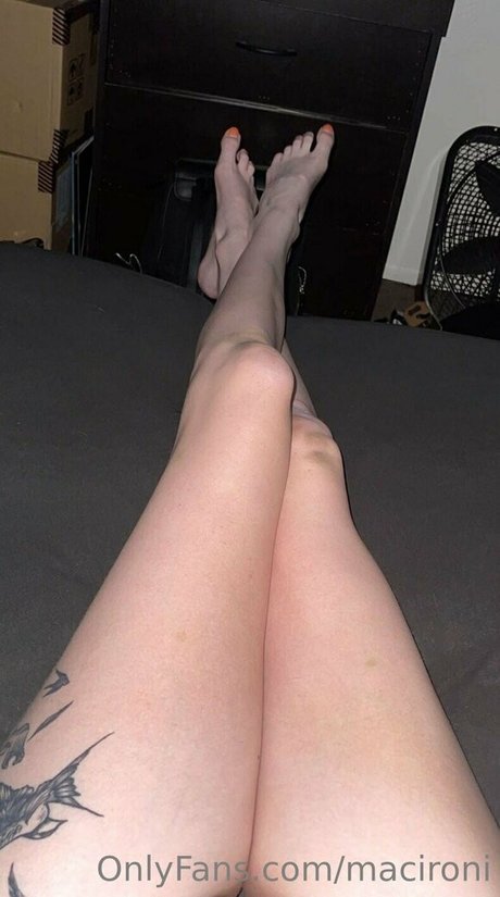 macironi model high quality img