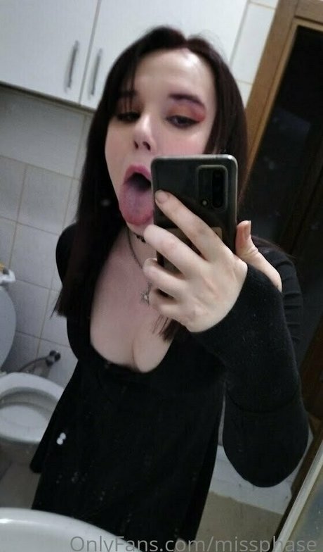 missphase star xxx photo