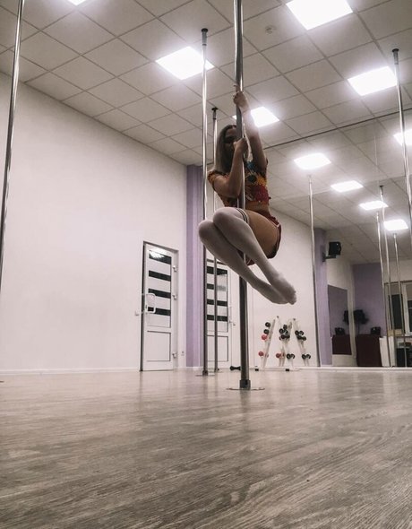 Vikamccline exclusive pornstar img