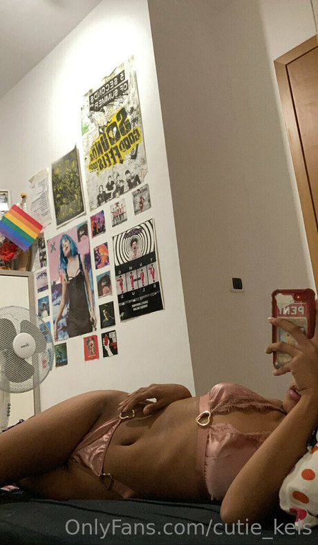 beautiful babe onlyfans pornographic photos