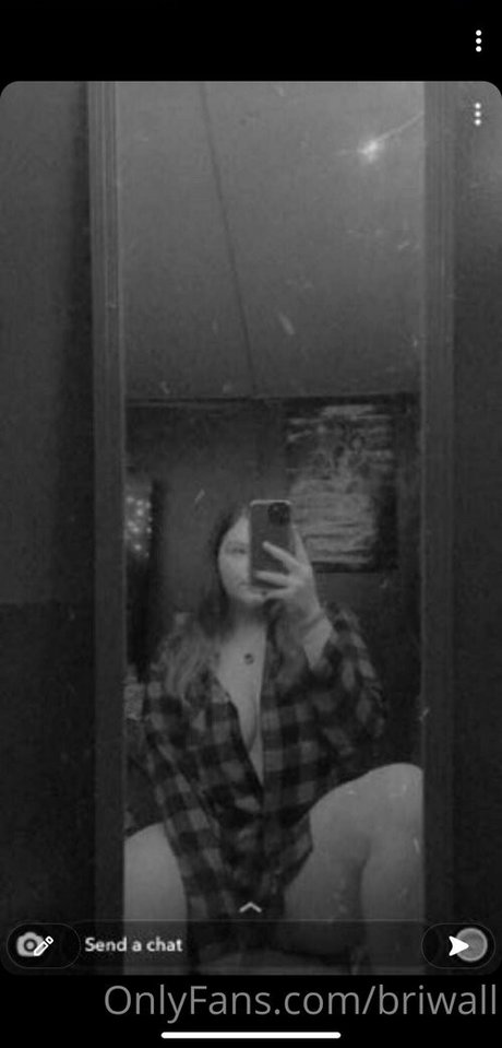 briwall star erotic picture