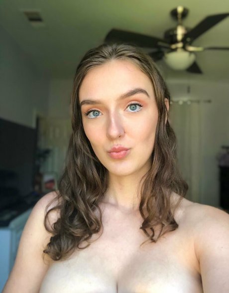 foxyopheliaa sexy star photos