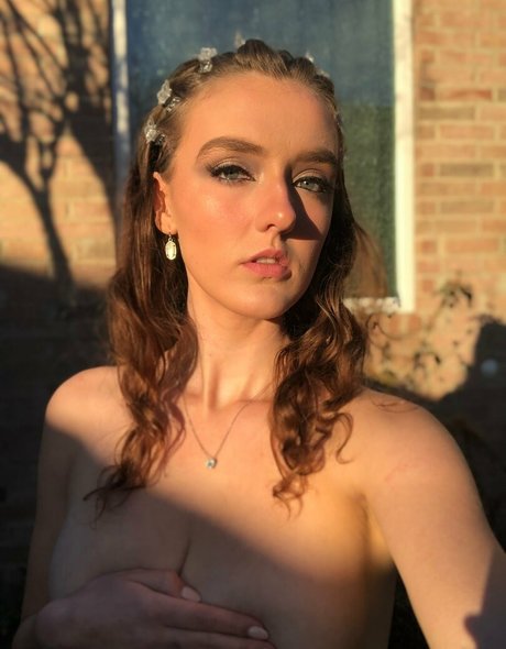 foxyopheliaa nude star pics