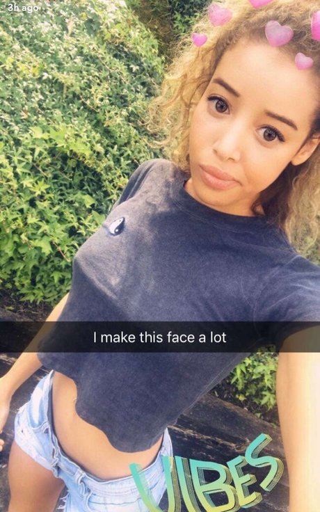 Laurenmarieskye exclusive model archive