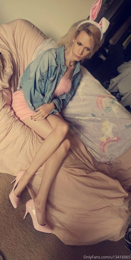 maddierose10 model erotic photos