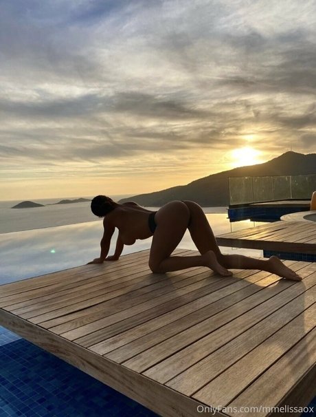 shemale outdoor onlyfans art nude img