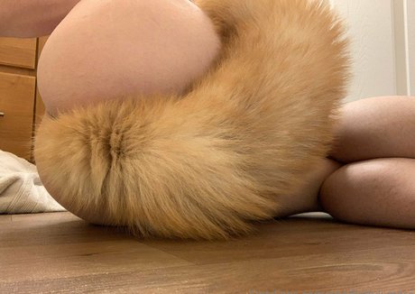 goodkittykimara model photo