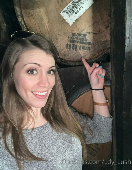 ldy lush star exclusive picture