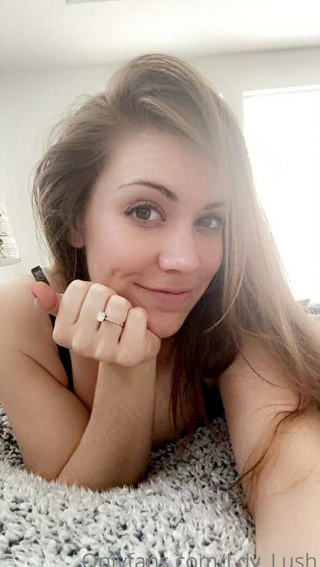 ldy lush naked pornstar pic