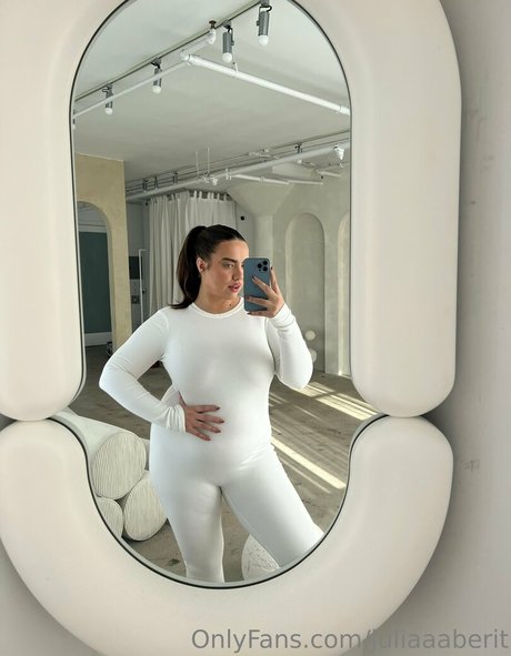 juliiaaberitttt pornstar hd gallery