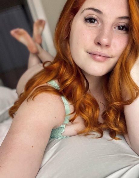 allybuns beautiful model picture