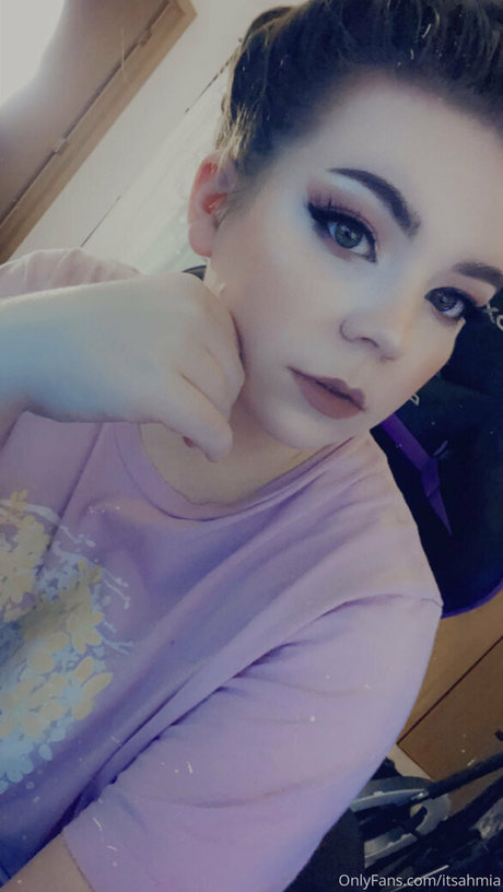 itsahmia model free img