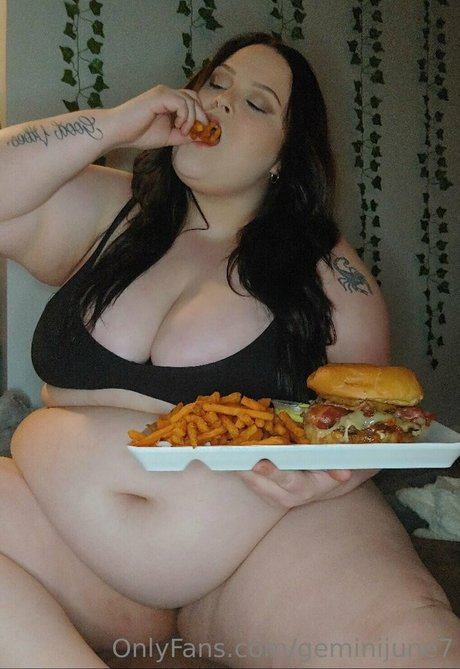 geminijune7 naked pornstar pics