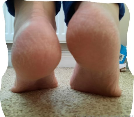 homefortoes model hd picture