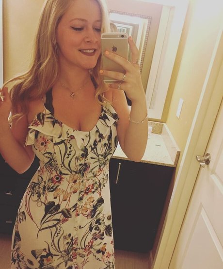 hijab onlyfans best photo