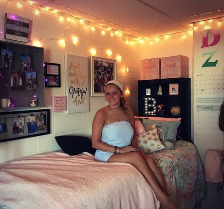 Bridget N star pornographic image