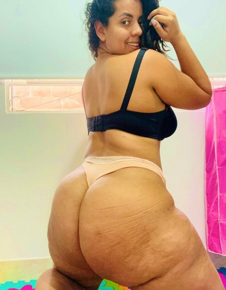 Boom Sar perfect model photos