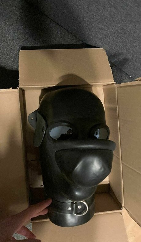 rubberdollemma model erotic photo