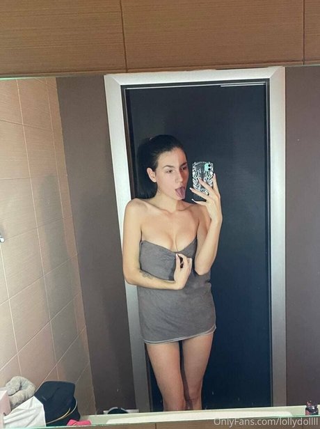 lollydollll hot actress photo