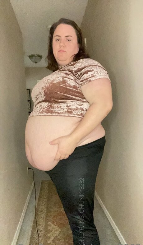 chunky3232 model beautiful photo