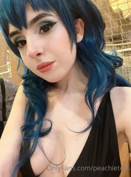 Peachieteas model nude pics