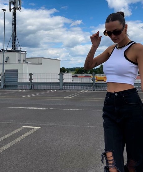 Elenacaro star top photo