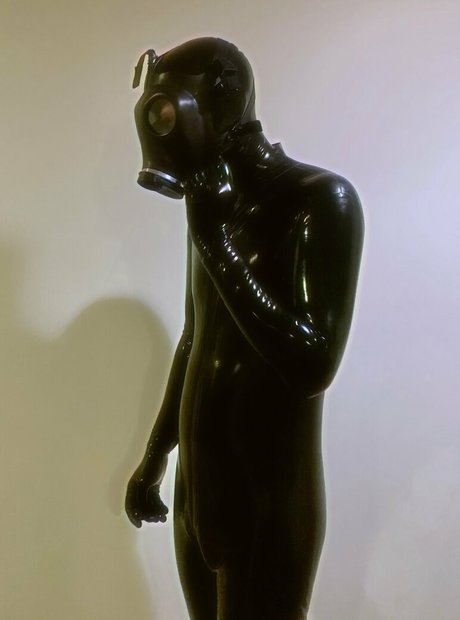 manfromearth star adult pics