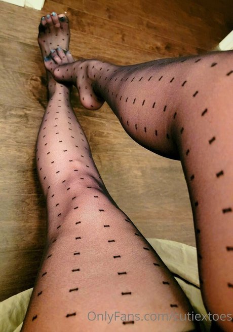 cutiextoes erotic pornstar galleries