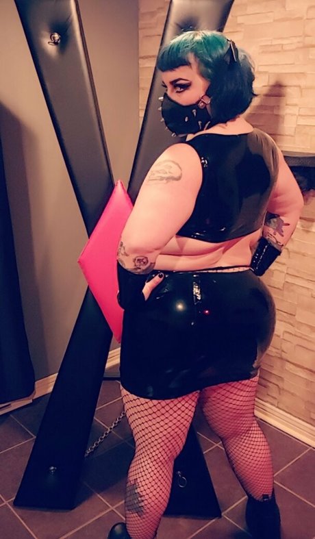 punkfarts model hd pic