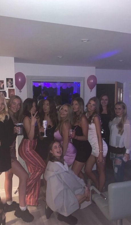 Gracie M star nude photo