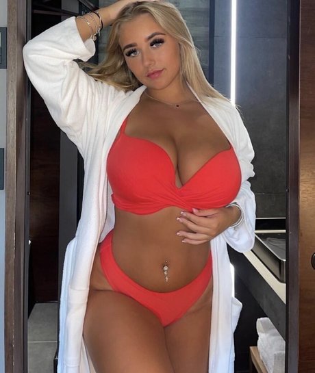 Gracie M hot pornstar img