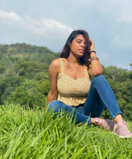 Karen Garcia star erotic img