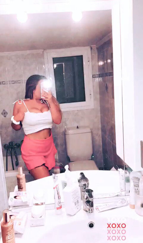 Tatiana Gianacopoulos model art image