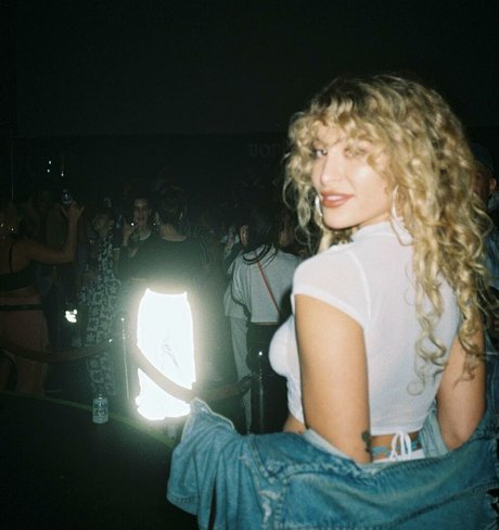 ysidorabravo pornstar erotic photos