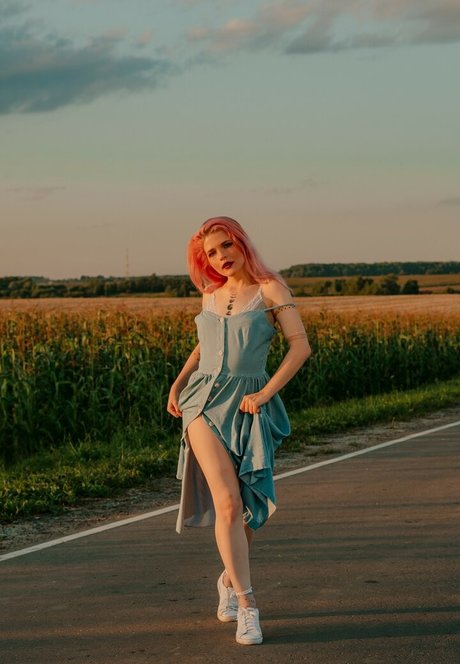 Di Simon pornstar pretty images