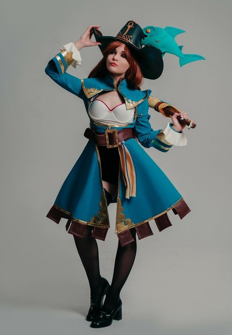 Di Simon pretty model image