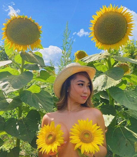 Lysa Joanna Chan nice model archive