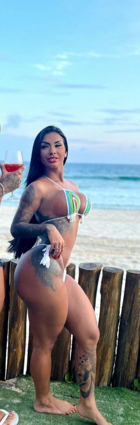 Clara Batista sexy star image