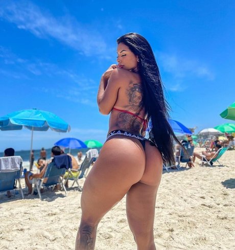 Clara Batista porn model img