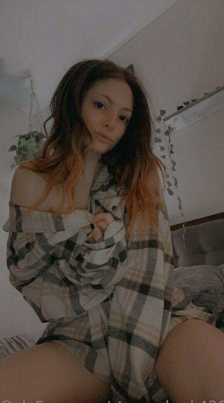 stonershark420 model adult photo